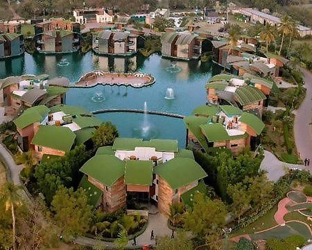 Neonz Resort & Club Ānand Dış mekan fotoğraf