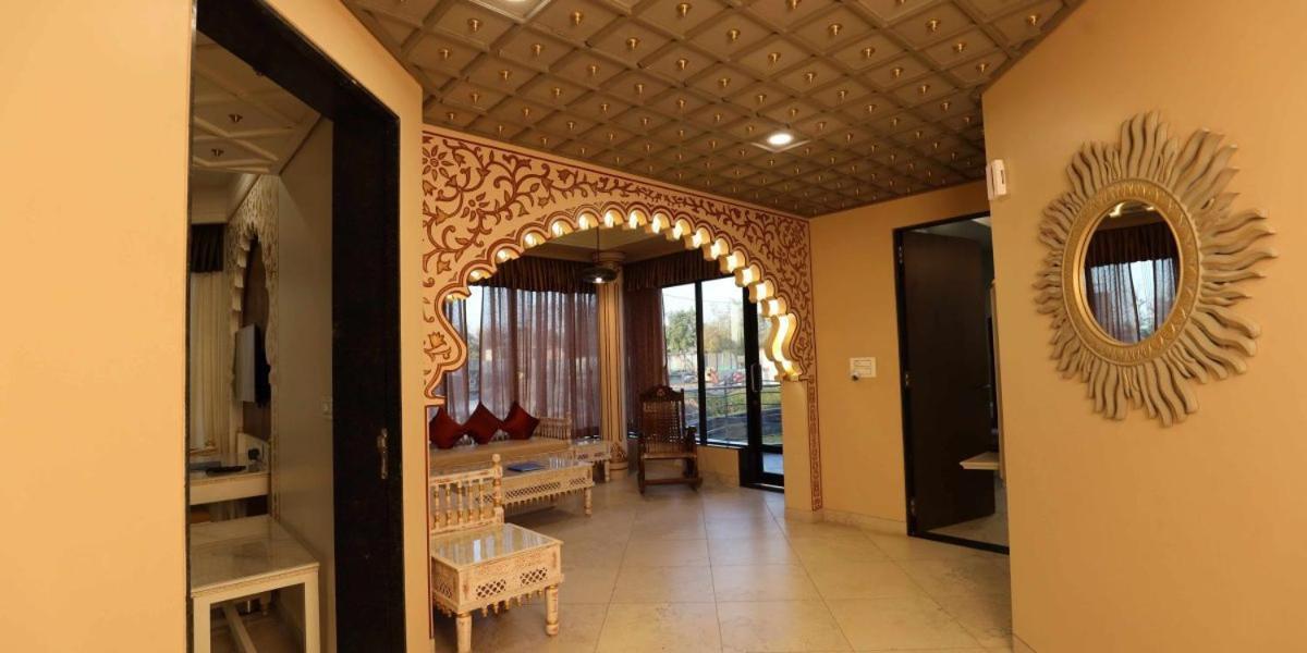 Neonz Resort & Club Ānand Dış mekan fotoğraf