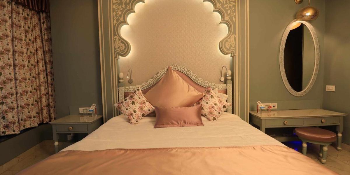 Neonz Resort & Club Ānand Dış mekan fotoğraf