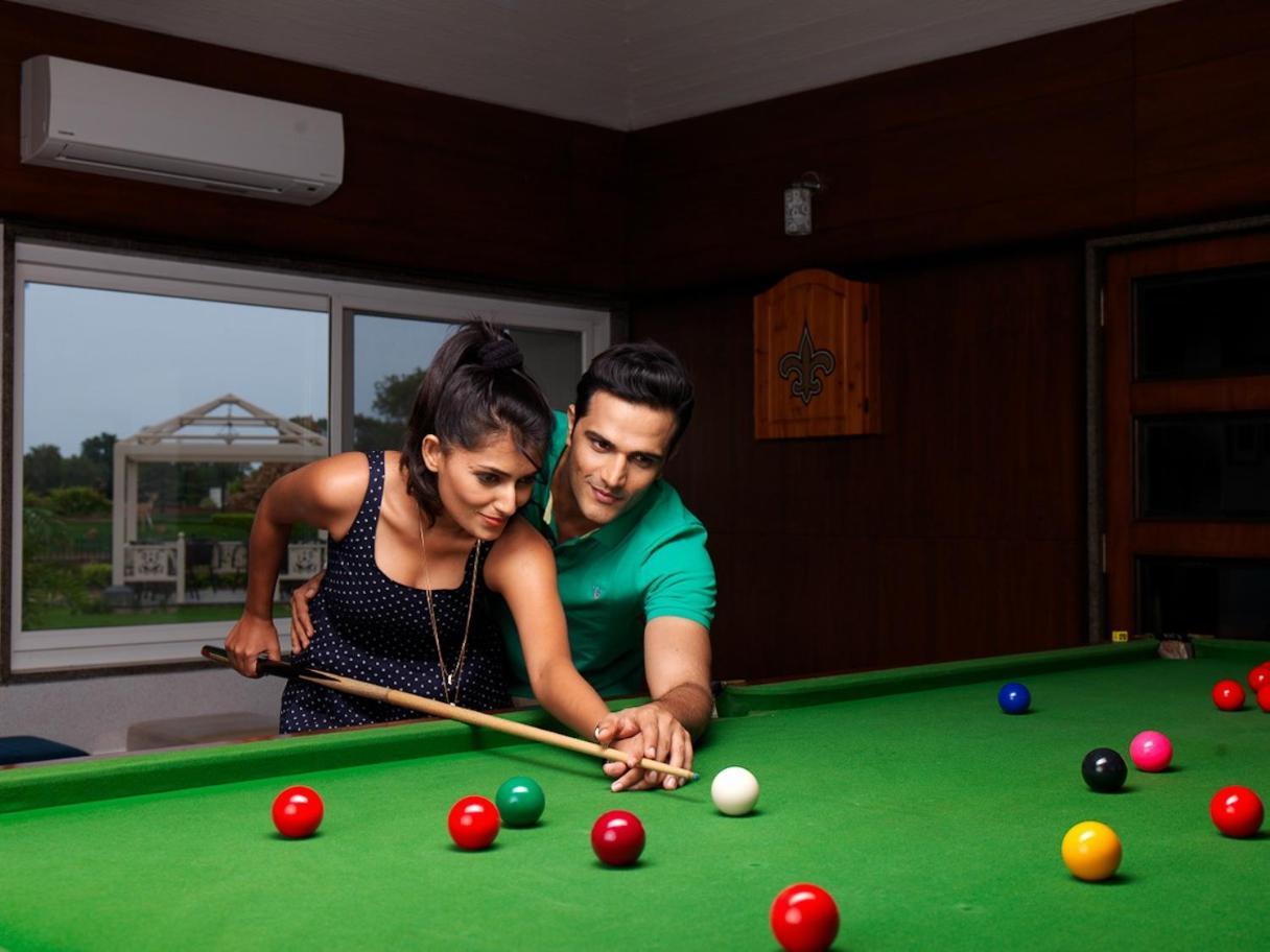Neonz Resort & Club Ānand Dış mekan fotoğraf