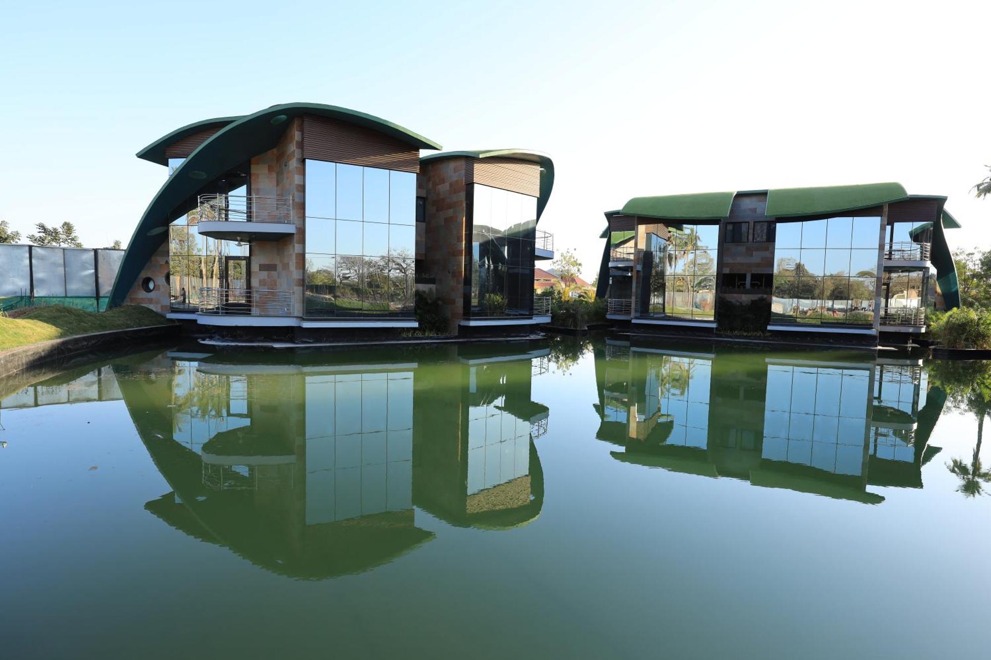 Neonz Resort & Club Ānand Dış mekan fotoğraf