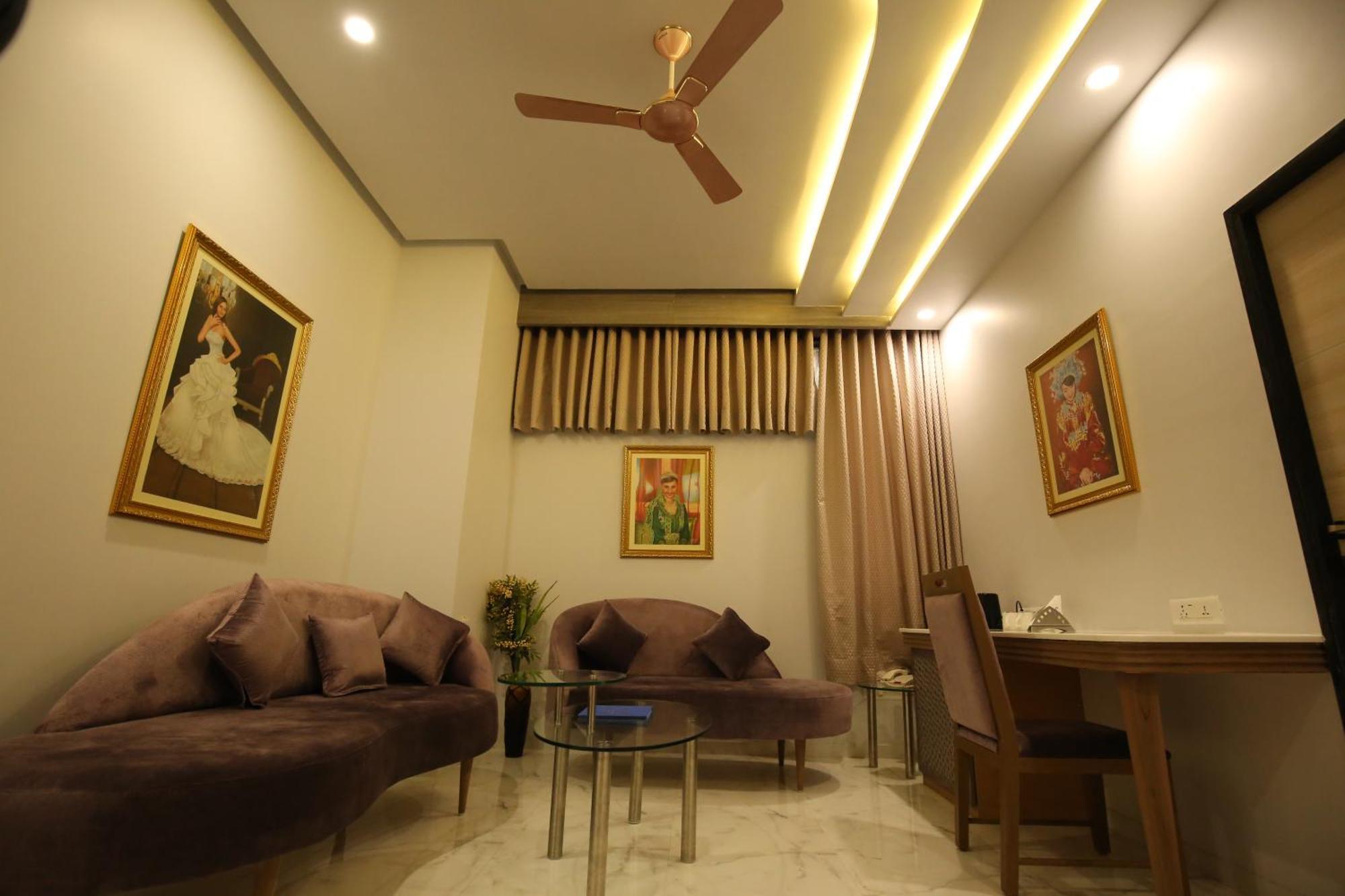 Neonz Resort & Club Ānand Dış mekan fotoğraf